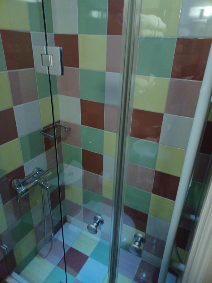 Room "Frog" In A Neoclasical House Kastoria Buitenkant foto